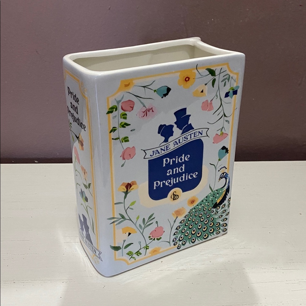 Pride and Prejudice Book Vase Tabletop Decor
